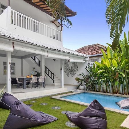 Villa Vitamia Seminyak Exteriör bild